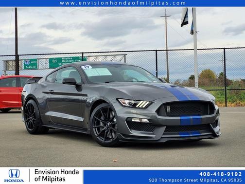 2017 Ford Shelby GT350 Base