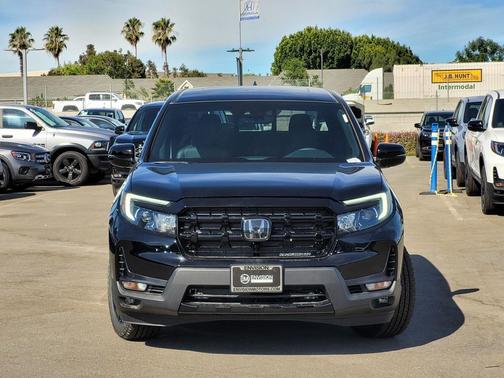2025 Honda Ridgeline Black