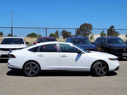 2025 Honda Accord Hybrid Base