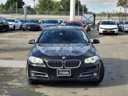 2015 BMW 528 528i