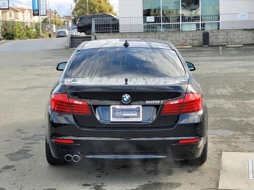 2015 BMW 528 528i