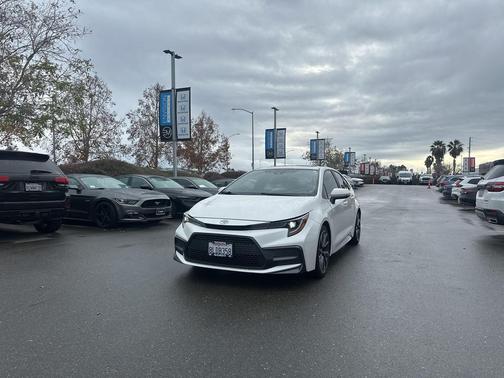 2020 Toyota Corolla SE