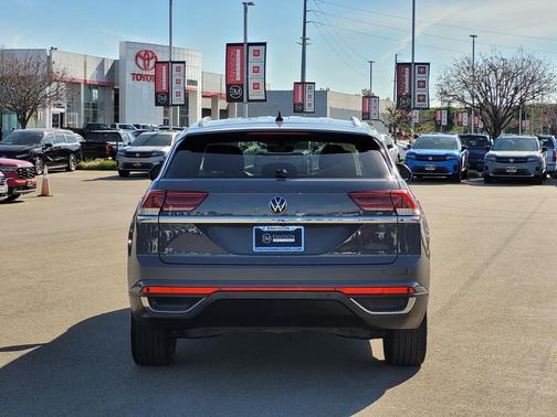 2020 Volkswagen Atlas Cross Sport 2.0T SE w/Technology