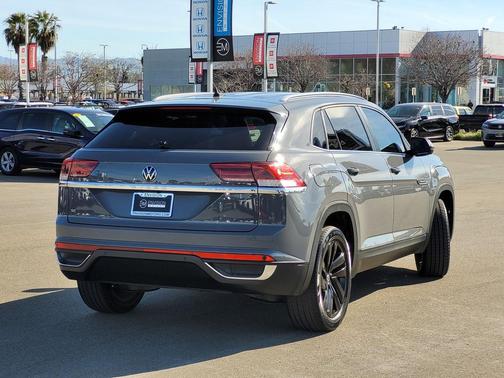 2020 Volkswagen Atlas Cross Sport 2.0T SE w/Technology