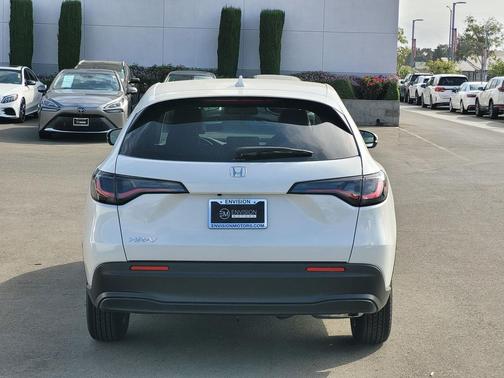 2026 Honda HR-V LX