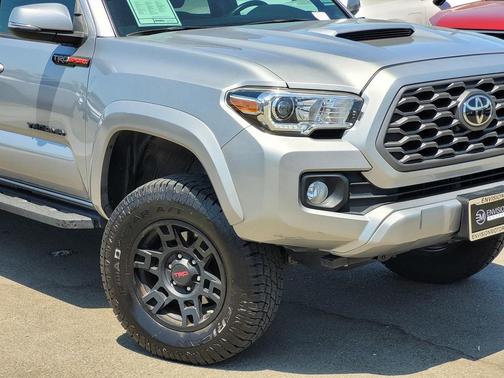 2020 Toyota Tacoma TRD Sport