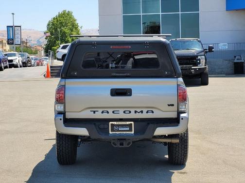 2020 Toyota Tacoma TRD Sport