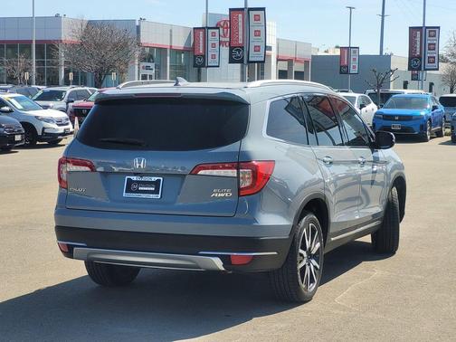 2022 Honda Pilot AWD Elite