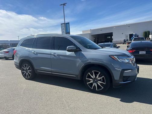 2022 Honda Pilot AWD Elite