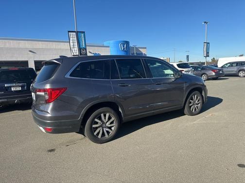 2020 Honda Pilot AWD EX