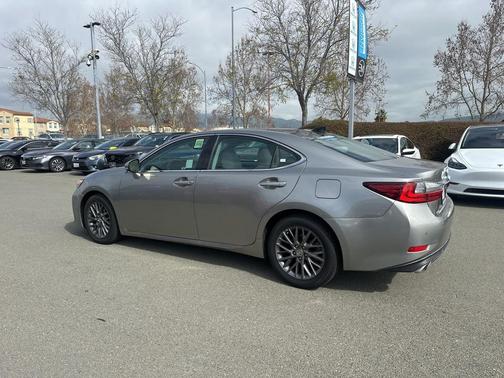 2018 Lexus ES 350 Base