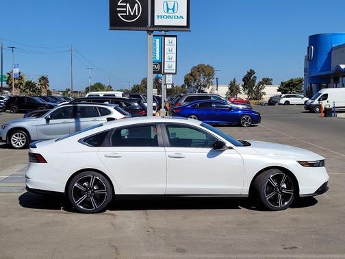 2025 Honda Accord Hybrid Base