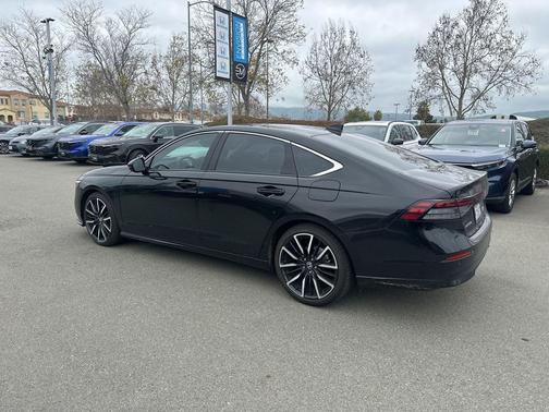 2025 Honda Accord Hybrid Touring