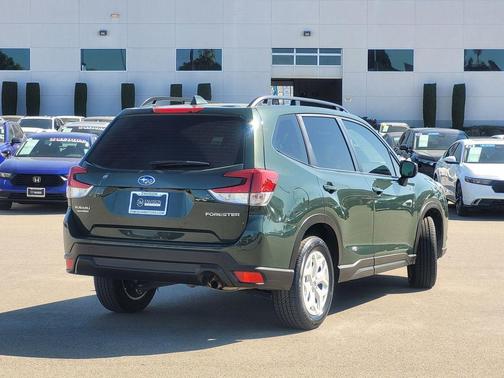 2022 Subaru Forester Base