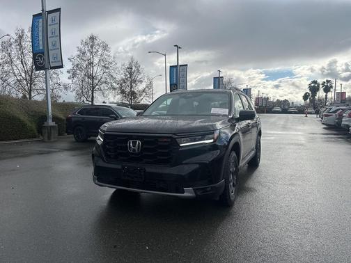 2025 Honda Pilot TrailSport