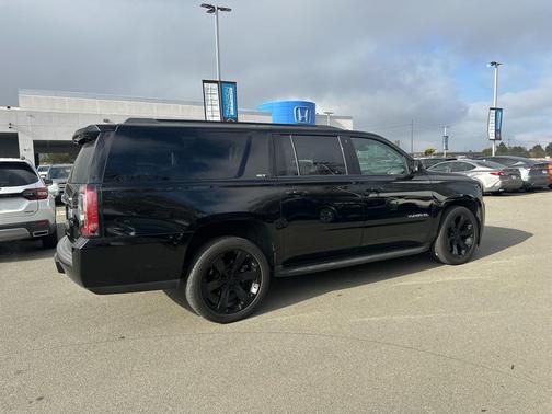 2019 GMC Yukon XL SLT