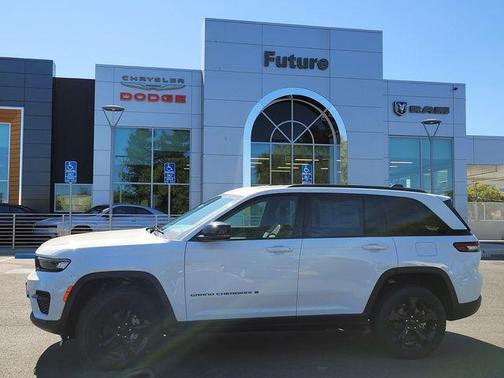 2025 Jeep Grand Cherokee Altitude