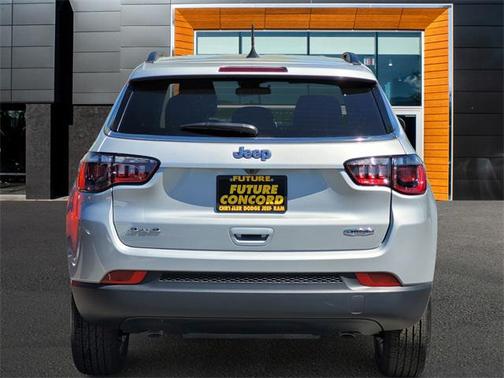 2025 Jeep Compass Latitude