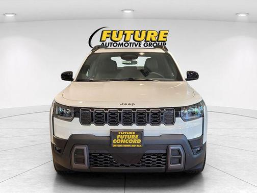 Bright White Clearcoat 2026 Jeep Cherokee Overland