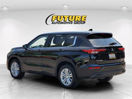 2023 Mitsubishi Outlander ES 2.5 S-AWC