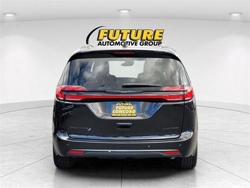 2026 Chrysler Pacifica Limited