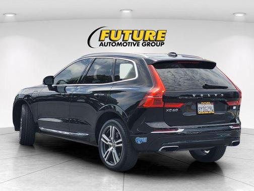 Onyx Black Metallic 2021 Volvo XC60 Recharge Plug-In Hybrid T8 Inscription Expression