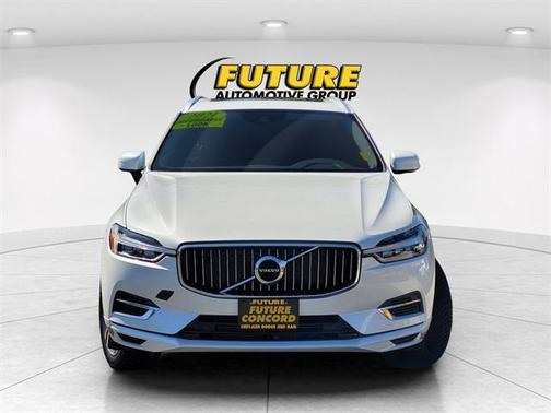 2021 Volvo XC60 Recharge Plug-In Hybrid T8 Inscription Expression