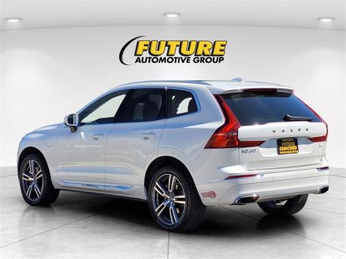 2021 Volvo XC60 Recharge Plug-In Hybrid T8 Inscription Expression