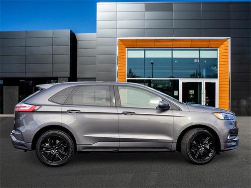 2022 Ford Edge ST Line