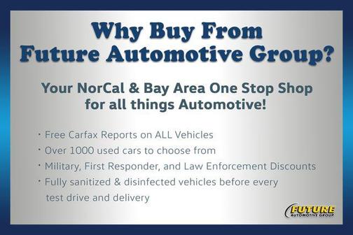 Bright White Clearcoat 2023 Chrysler Pacifica Touring L