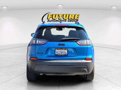 Hydro Blue Pearlcoat 2023 Jeep Cherokee Altitude