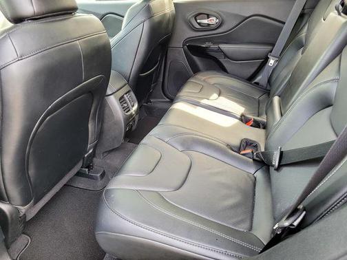 2023 Jeep Cherokee Altitude