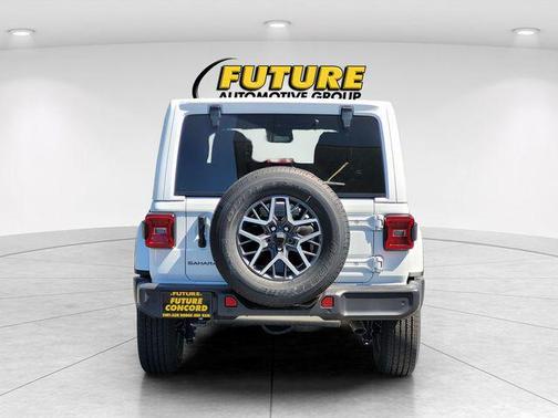 Bright White Clearcoat 2026 Jeep Wrangler 4-Door Sahara 4x4