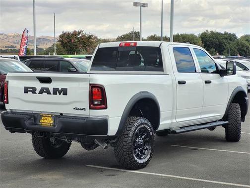 2026 RAM 2500 Tradesman Crew Cab 4x4 6'4' Box