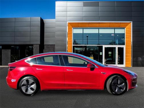 2019 Tesla Model 3 Standard Range Plus