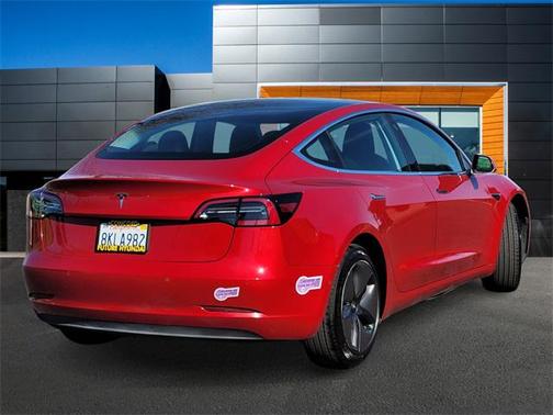 2019 Tesla Model 3 Standard Range Plus