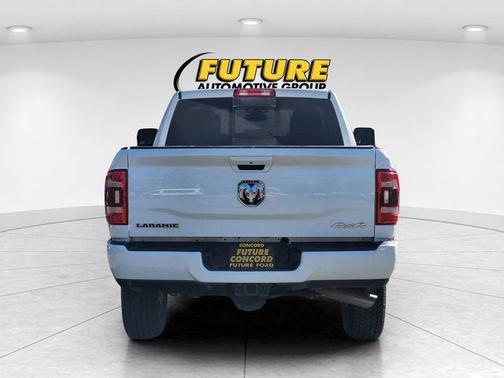 2023 RAM 2500 Laramie Crew Cab 4x4 6'4' Box