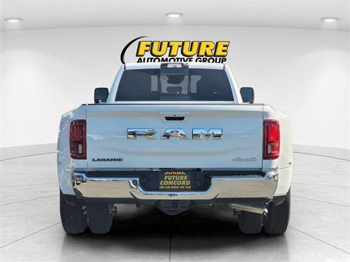 2025 RAM 3500 Laramie Crew Cab 4x4 8' Box