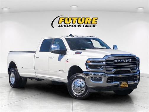 2025 RAM 3500 Laramie Crew Cab 4x4 8' Box