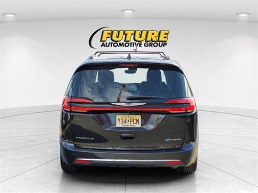 2021 Chrysler Pacifica Hybrid Touring L