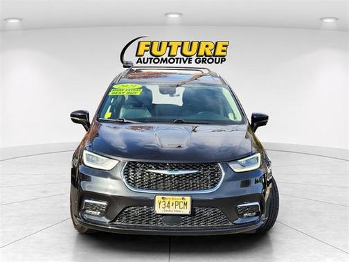 2021 Chrysler Pacifica Hybrid Touring L