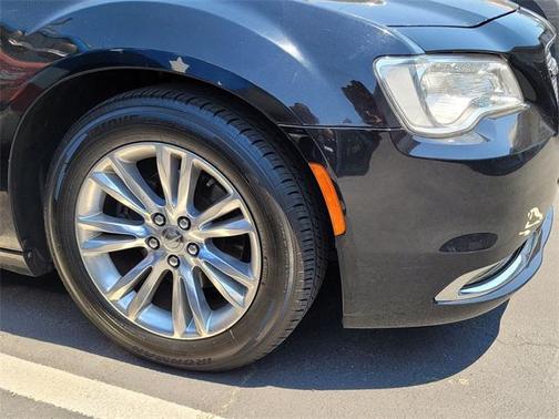 2016 Chrysler 300 S
