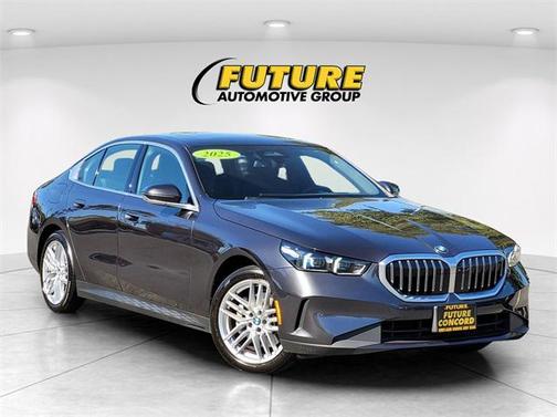 2025 BMW 530 i