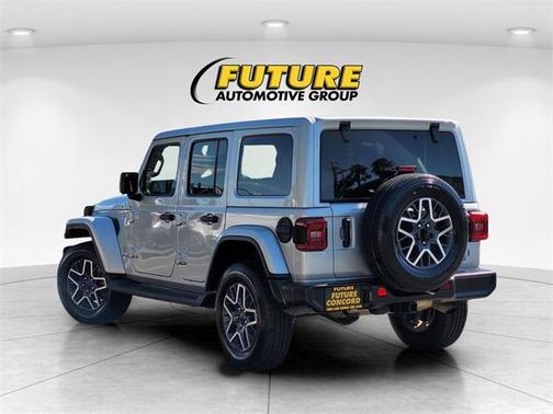 2024 Jeep Wrangler 4-Door Sahara 4x4