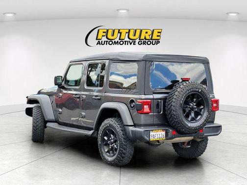 Granite Crystal Metallic Clearcoat 2021 Jeep Wrangler Willys