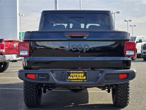 2025 Jeep Gladiator High Tide