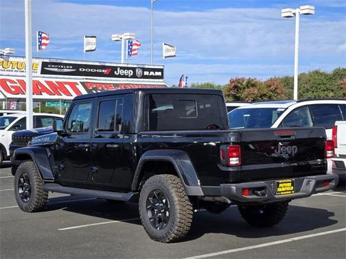2025 Jeep Gladiator High Tide