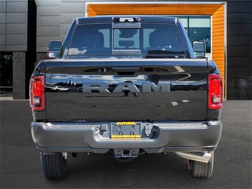 2025 RAM 2500 Tradesman Crew Cab 4x2 6'4' Box