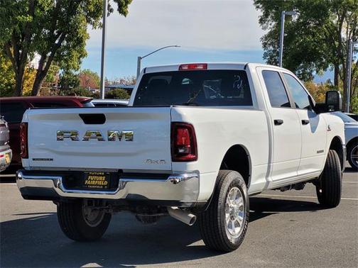 2025 RAM 2500 Big Horn Crew Cab 4x4 6'4' Box