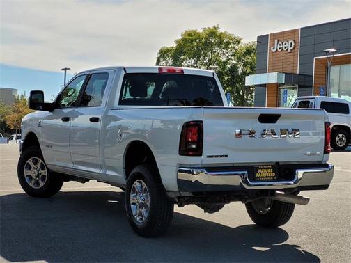 2025 RAM 2500 Big Horn Crew Cab 4x4 6'4' Box
